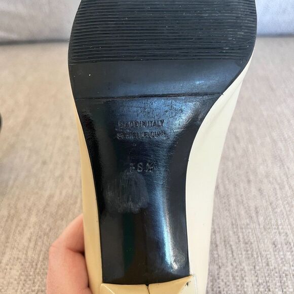 Celine Paris Leather Cap-Toe Two Toned Pumps Gold Hardware Size EU 38.5 - Picture 11 of 12